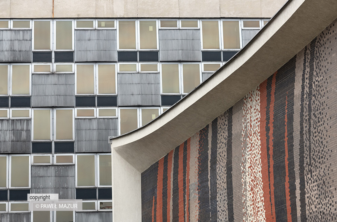 P18_9204_200827